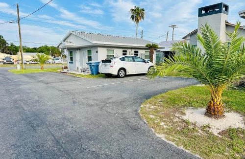 Tavares House | Cottage 32, Flamingo Bungalow - Dora Canal Court - a downtown, waterfront community