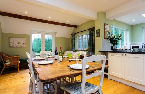 Middleton-on-Sea Cottage | Cottage ∙ 4 bedrooms ∙ 7 guests