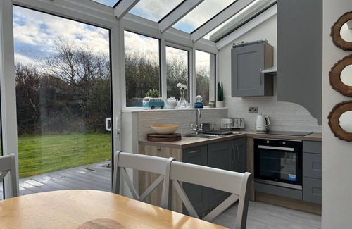 Clifden Cottage | Cottage 480 - Clifden - sleeps 5 guests in 3 bedrooms