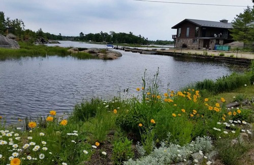 Carling Cabin | Cottage #5 - 3 Bedroom at Katawoda Cottages