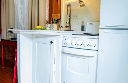 Wolfeboro Cottage | Cottage 5-6 - Year Round Pet Friendly - 2 Bedroom/1 Bath End Unit