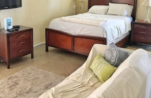 Jensen Beach Cottage | Cottage Across from the Indian River, Close to Downtown