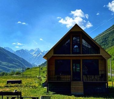 Kazbegi Apartment | Cottage AISI/კოტეჯი აისი