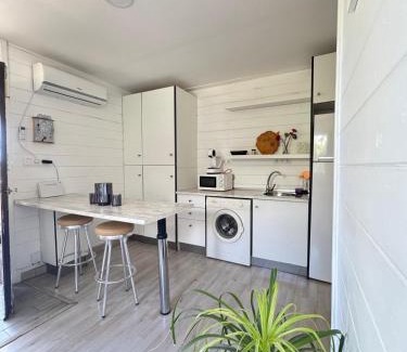 Benalmadena Apartment | Cottage burned wood