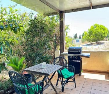 Benalmadena Apartment | Cottage burned wood
