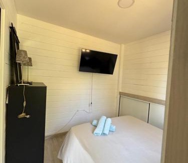 Benalmadena Apartment | Cottage burned wood