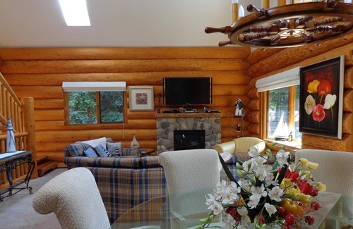 Swansea Point House | Cottage by the lake