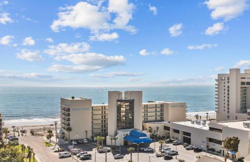 Myrtle Beach Apartment | Cottage By the Sea! Renovated Condo with Ocean Views!