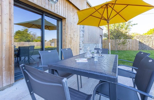 Cherrueix House | Cottage Douar