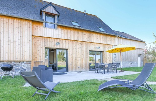 Cherrueix House | Cottage Douar