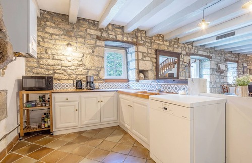 Plobannalec-Lesconil House | Cottage 'Ferme Kerlan Plage 5min En Voiture' with Private Garden