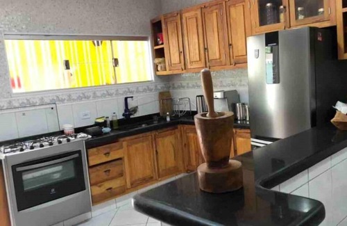 Mairipora House | Cottage for up to 16 people with Wi-Fi Netflix