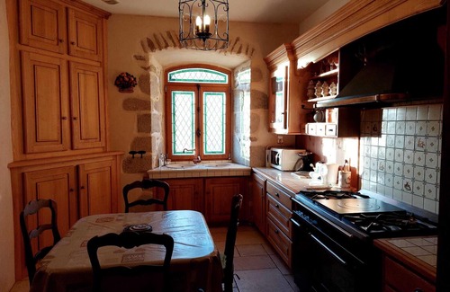 Saint-Bonnet-le-Chastel Other | COTTAGE 6 pers. in a Castle, Auvergne Rhône Alpes, Nature, Mountain Biking, Hiking