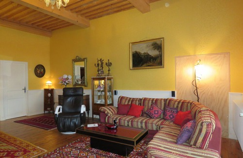 Saint-Bonnet-le-Chastel Other | COTTAGE 6 pers. in a Castle, Auvergne Rhône Alpes, Nature, Mountain Biking, Hiking