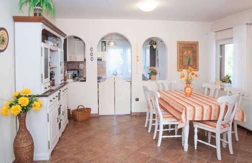 Balatonbereny House | Cottage, here lower of two separate flats, pool, sauna, climate