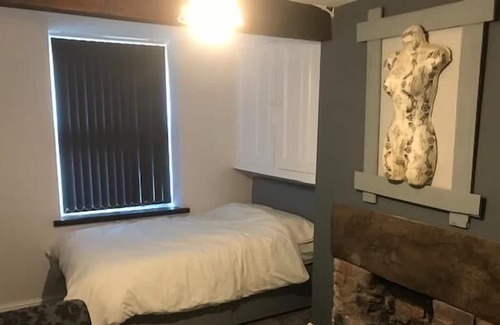 Accrington House | Cottage House at Alice Cottage