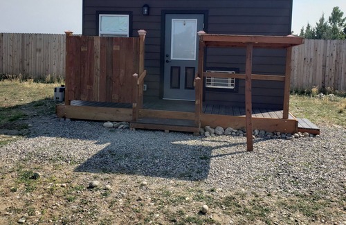 Billings Apartment | Cottage In a Quiet Country Like Setting