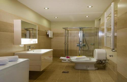 Adele Villa | Cottage in Adele