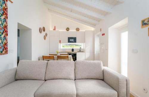 Aljezur House | Cottage in Aljezur- 2 bed ensuite-Casinha da Ivone