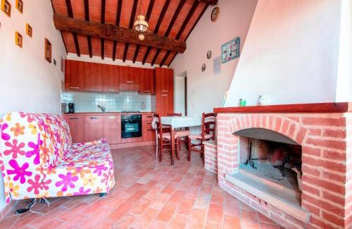 Asciano House | Cottage in Asciano with Pool and Terrace