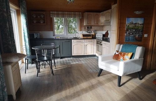 Romney Marsh Cottage | Cottage in Brookland with Private Sauna