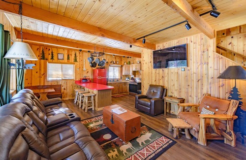 Meadow View Heights Cabin | Cottage in Duck Creek Village! 3 bedrooms near Zion , Bryce Canyon & Brian Head