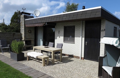 Tossens Apartment | Cottage in front of the dike