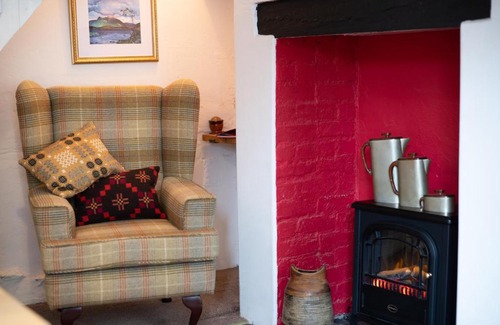 Dolgellau House | Cottage in heart of Dolgellau with parking