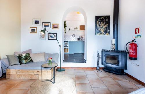 Aljezur House | Cottage in historical town of Aljezur