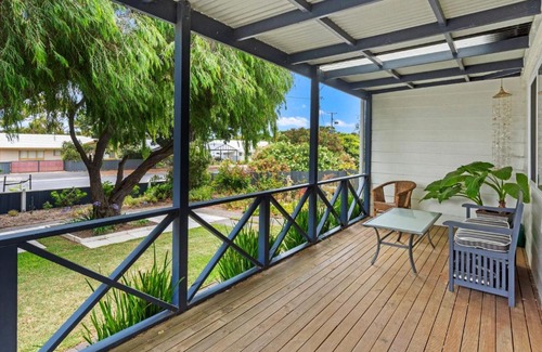 Normanville House | Cottage in Normanville