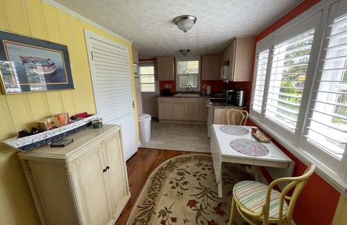 Buckeye Lake Cottage | Cottage in resort style area, across from Buckeye Lake bars/restaurants!
