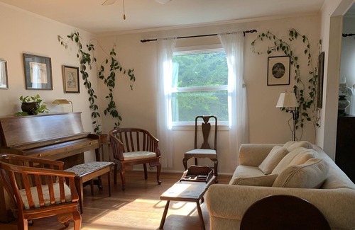 Graton House | Cottage in Rural Sebastopol, a few minutes Walk to the little Village of Graton
