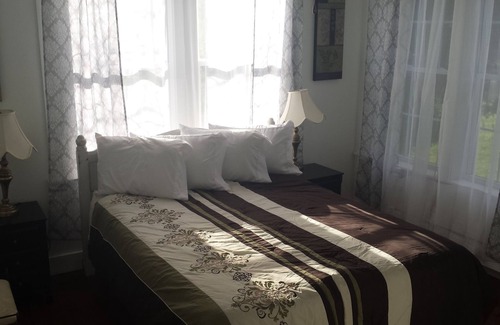 Adairsville House | Cottage in the Country ( NOT FOR RENT AT THE MOMENT)