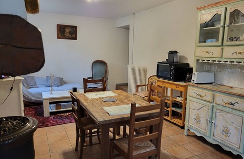 Bonny-sur-Loire Cottage | Cottage in the garden of the Moulin de la Fontaine