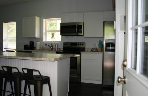 Bentonville - Fayetteville Cottage | Cottage in the Trees - A getaway from everything, close to everything