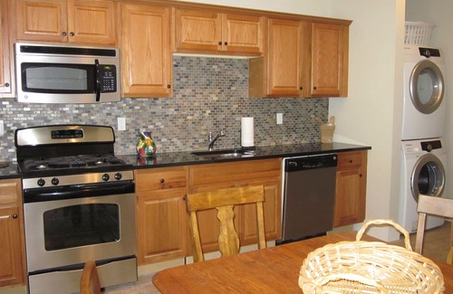 Sag Harbor Cottage | COTTAGE IS AVAILABLE for FALL& WINTER STAYS