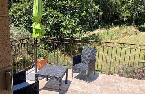 Puget Cottage | Cottage 'Le Romarin' with Shared Pool, Wi-Fi and Air Conditioning