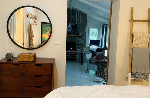 Sharon Woods Cottage | Cottage Life in the heart of South Park. Lovely, private retreat for getaway.