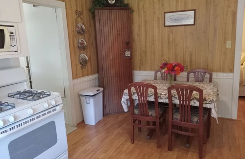 Eckerty Cottage | Cottage located IN Crawford Co. , just min. from Patoka Lake! Near Holiday World