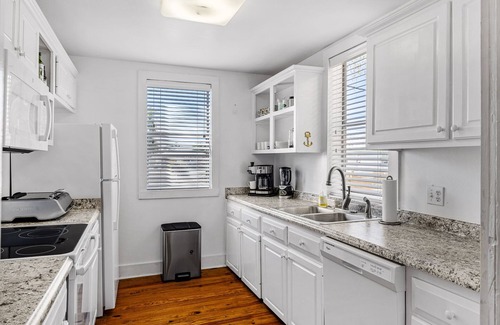 Port St. Joe Cottage | Cottage located steps away from downtown PSJ.