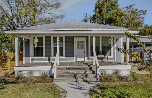 Port St. Joe Cottage | Cottage located steps away from downtown PSJ.