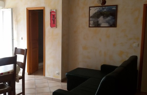 Saint-Genes-Champanelle House | cottage near vulcania, puy de dome, ceyrat, royat, aydat