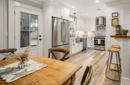 Pigeon Point House | Cottage near boat landing and downtown Beaufort - Hunting Island Pass