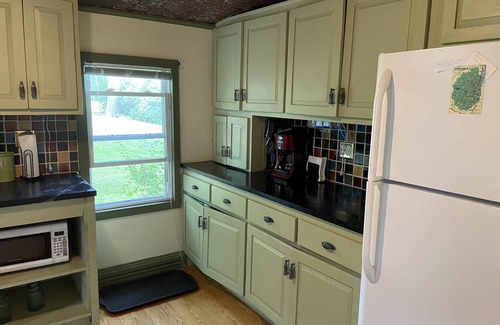 Mayfield Cottage | Cottage near Great Sacandaga with large fenced yard.