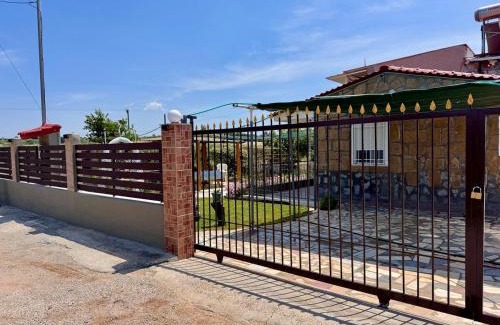 Nea Propontida House | Cottage near the sea