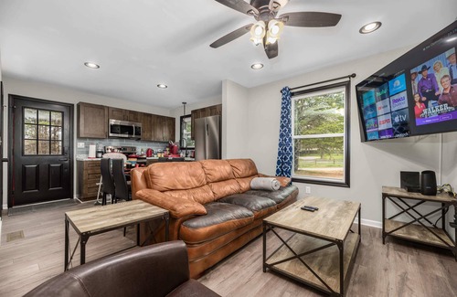 Sherrills Ford House | Cottage next to Mt Creek Park