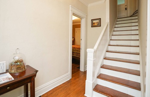 North Chattanooga House | Cottage of North Chatt - sleeps 12!