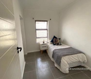 Trawal Apartment | Cottage on 36 Neethlingshof