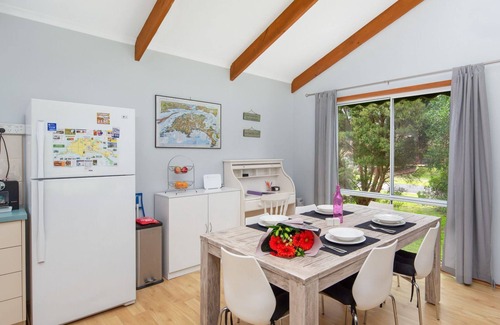 Silverleaves House | Cottage on Chale - set in peaceful surroundings