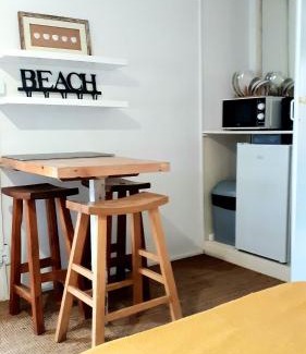 Saint Francis Bay House | Cottage on College